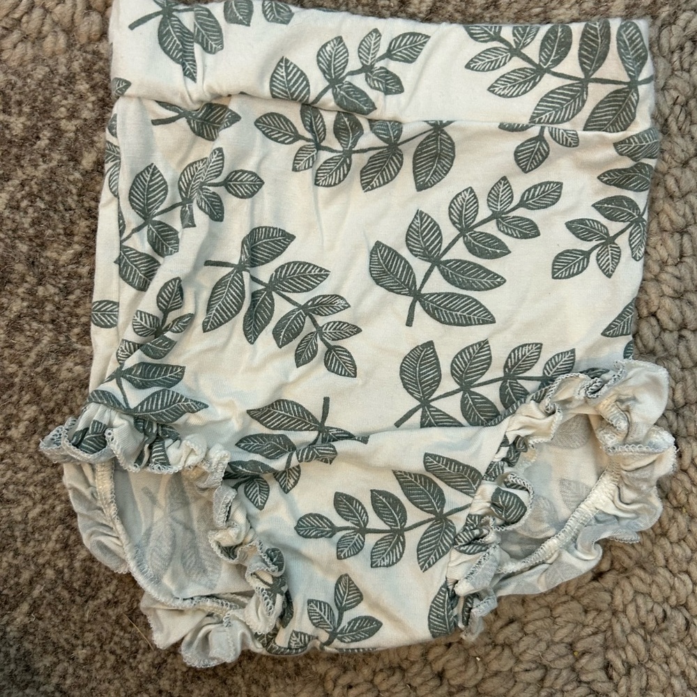 Leafy Green Kids Shorts